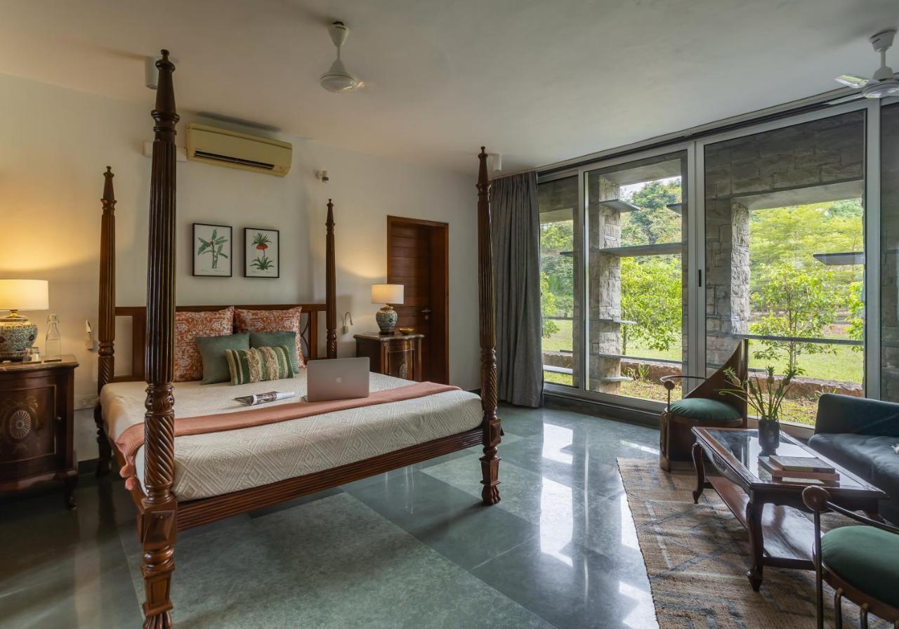 Lohonostays Maharajah House Карджат Екстер'єр фото