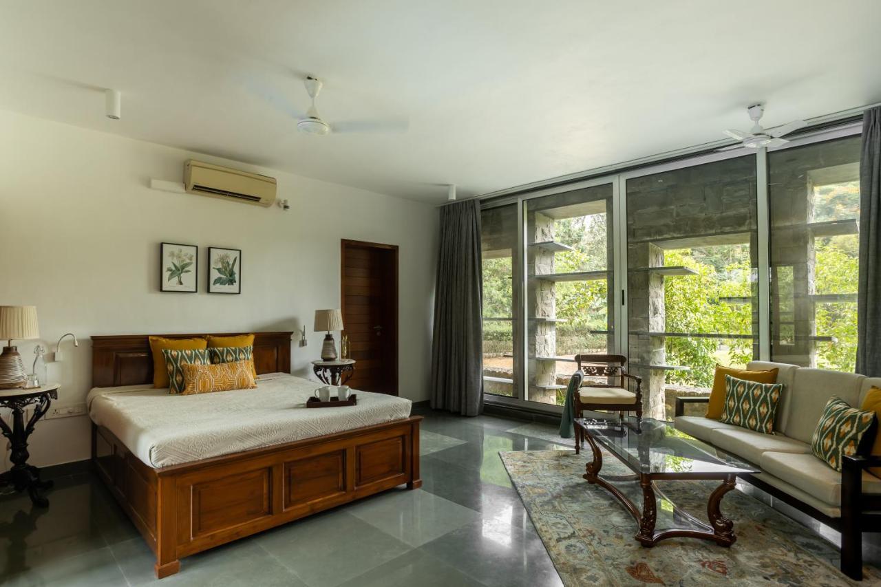 Lohonostays Maharajah House Карджат Екстер'єр фото